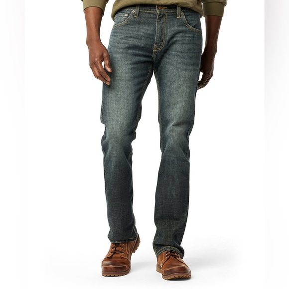 Levi Strauss Signature Men's Bootcut NWT Size W48xL30 - Picture 1 of 6